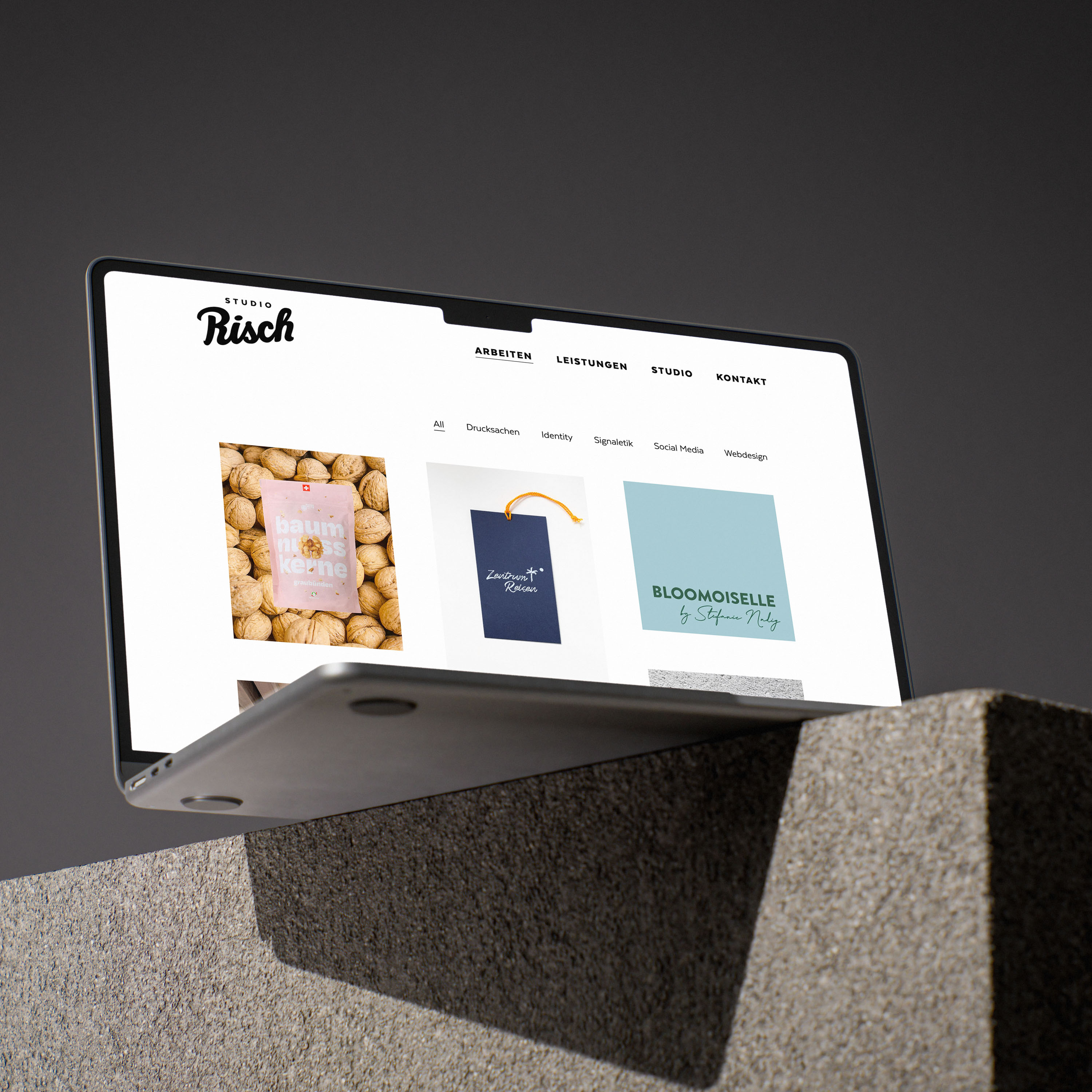Studio-Risch-Sarganserland-Grafik-Webdesign-Corporate-Identity-Agentur-Flums-Büro-